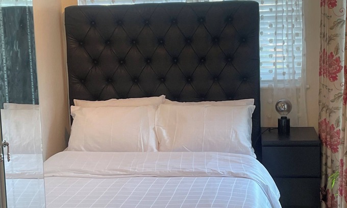 Cray Valley West Apartamento | Rudor Lodge-Bedroom & Lodge-just 25mins on train to London Victoria station