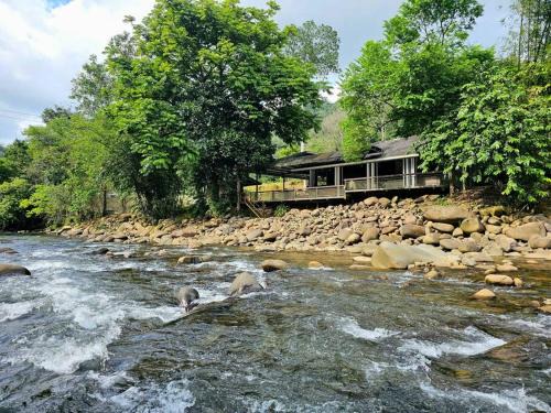 Penampang Casa | Rugading Riverside Villa near Kota Kinabalu.