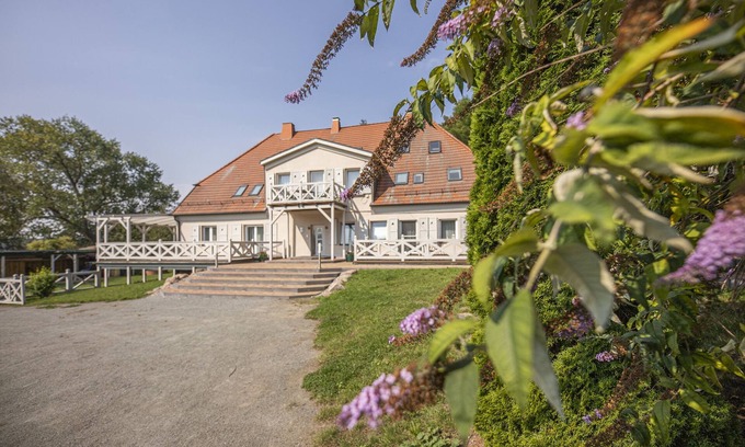 Bergen auf Ruegen Apartamento | Ruhig und Idyllische Lage im Herzen der Insel Rügen - Gutshaus Silvitz Fewo 03