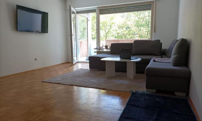 Leverkusen Apartamento | Ruhige schöne Wohnung mit kostenlosem Parkplatz