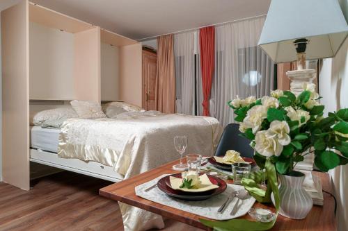 Lenzburg Apartamento | Ruhiges Studio in der Villa Musica mit privatem Sitzplatz & Gemeinschaftspool