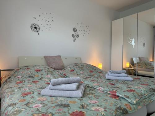 Oberhausen Apartamento | Ruhrpott Residenz - 3 Zimmer Suite - 70qm mit Balkon