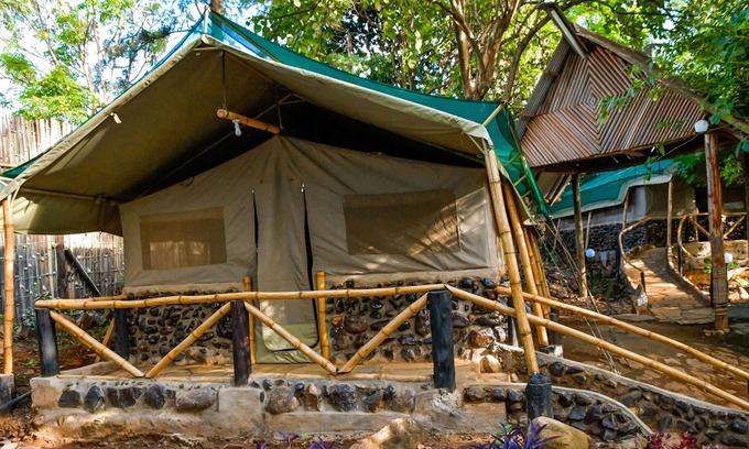 Kutus Alquiler De RV | Rukenya Islands - Campsite