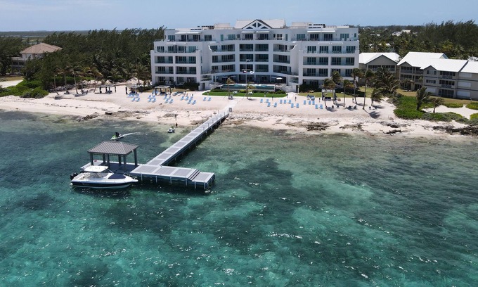 Rum Point Apartamento | Rum Point Club Residences