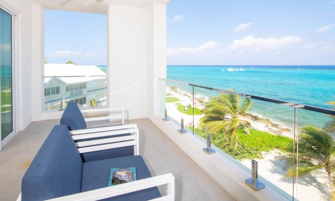 Rum Point Condominio | Rum Point Club Resort Luxury Beachfront Condos