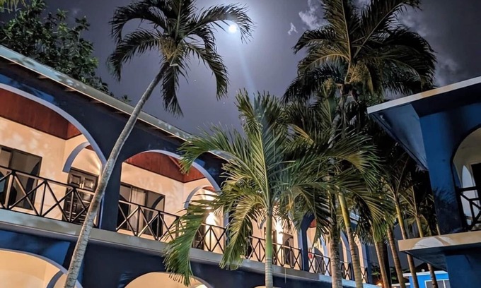 Negril Complejo | Rum Runners Resort