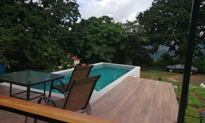 Escobal Casa | Rural 2-bedroom house with pool & treetop terrace