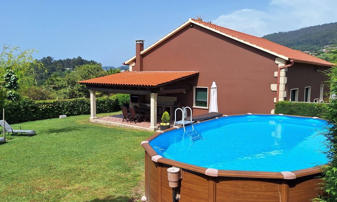 Bueu Chalet De Esquí | Chalet Rural 400 m playa piscina barbacoa chimenea