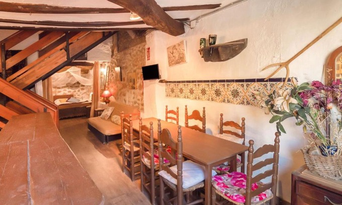 Tolva Casa | Rural Holiday Home in Tolva near near Mont Rebei Lake