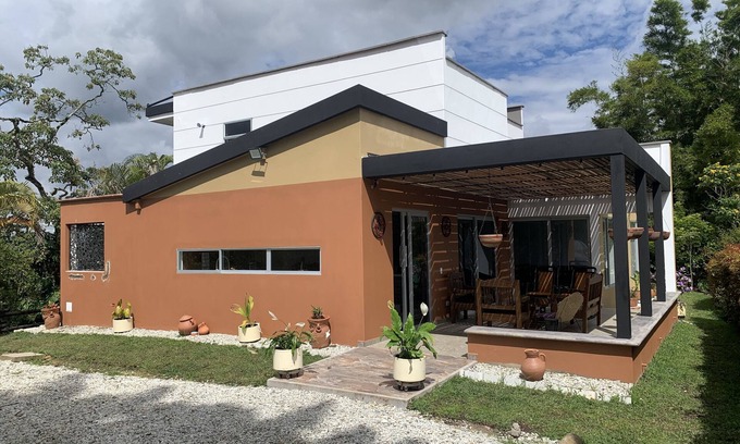 Rionegro Cabaña | Casa rural en un ambiente tranquilo