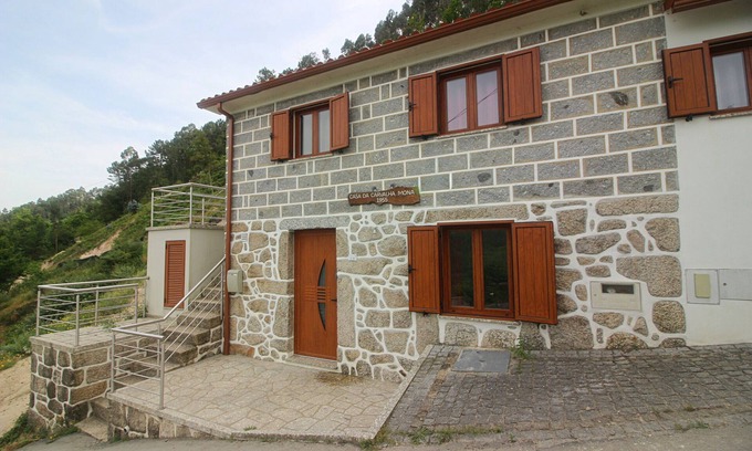 Rio Caldo Cabaña | Rural house overlooking Gerês
