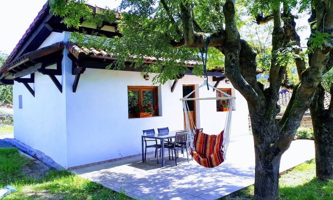 Igorre Cabaña | Casa rural con jardin y terraza entre dos parques naturales.