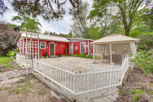 Fluker Casa | Rural Louisiana Vacation Rental with Fire Pit!