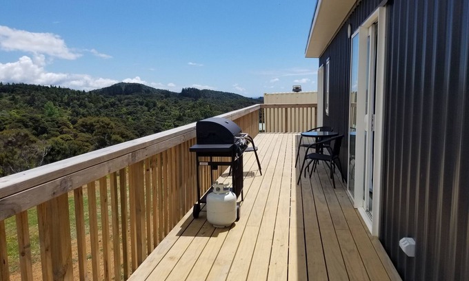 Far North District Cabina | Rural off grid tiny home near Taipa Beach and boat ramp, Doubtless Bay