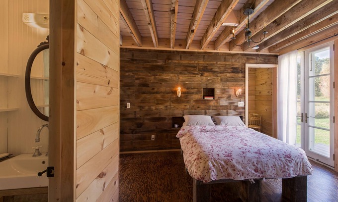 Red Hook Casa | espacio rural y sereno en la naturaleza