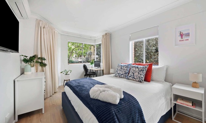 Kings Cross Apartamento | Rushcutters Bay Retreat with Balcony - New Listing
