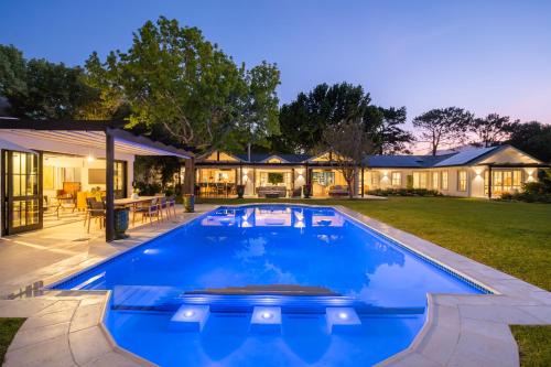 Alphen Casa | Russet Rise, Adults Only