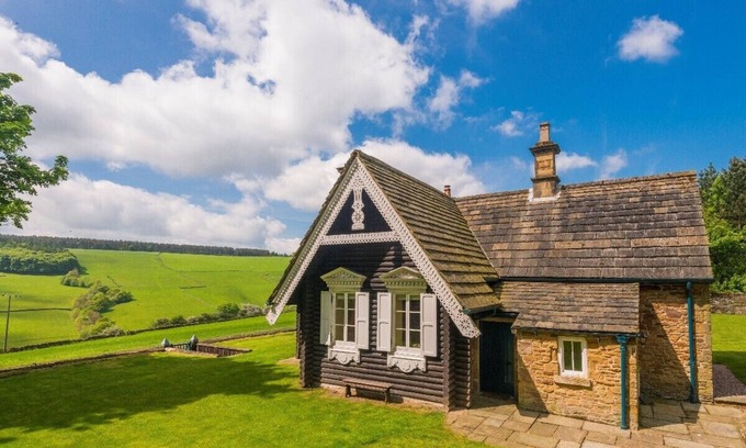 Beeley Cabaña | Russian Cottage/Chatsworth Estate