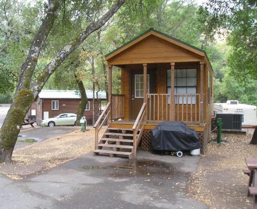 Cloverdale Complejo | Russian River Camping Resort One-Bedroom Cabin 2
