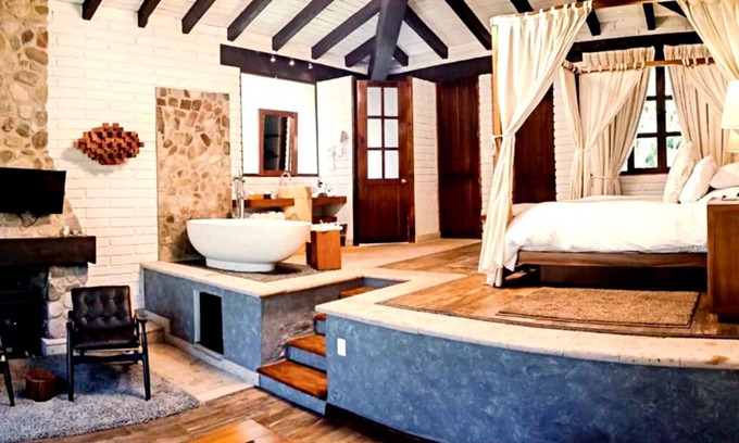 Mascota Cabina | Rustic 1 Bedroom Cabin on Private Lake
