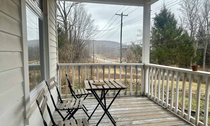 Fleischmanns Casa | Rustic 3-bedroom farmhouse close to Belleayre