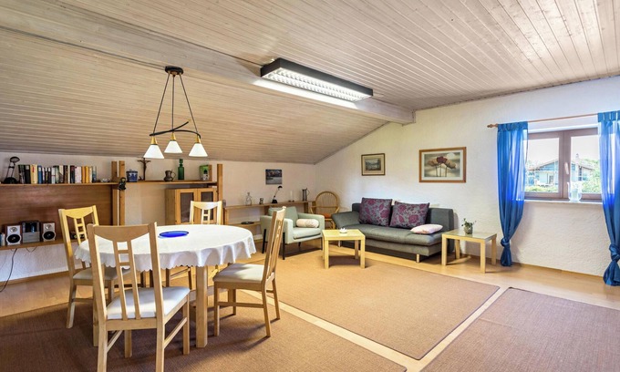 Gmund am Tegernsee Apartamento | Apartamento rústico "Heinrich" con terraza y Wi-Fi