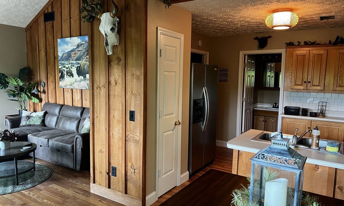 Dawsonville Apartamento | Rustic Apartment with Seasonal Mountain Views