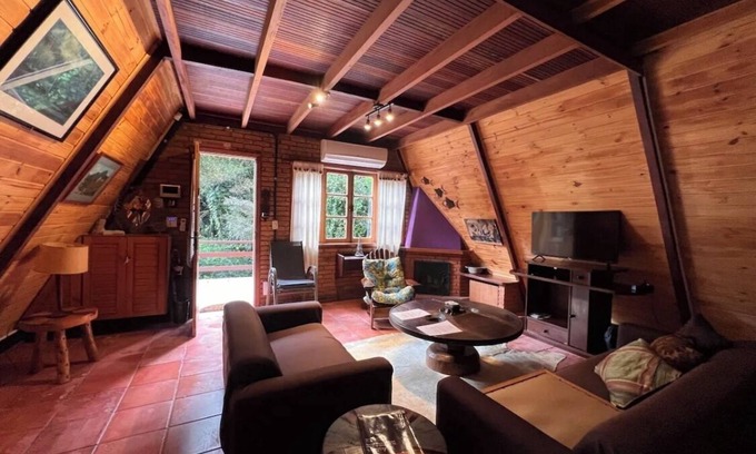 Monte Verde Cabaña | Rustic chalet style house with kitchen for 2 couples or family close to the center