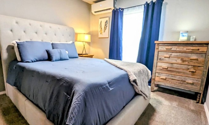 Sulphur Casa | Rustic Bungalow- A rugged and refined cabin in a rural mountain community.