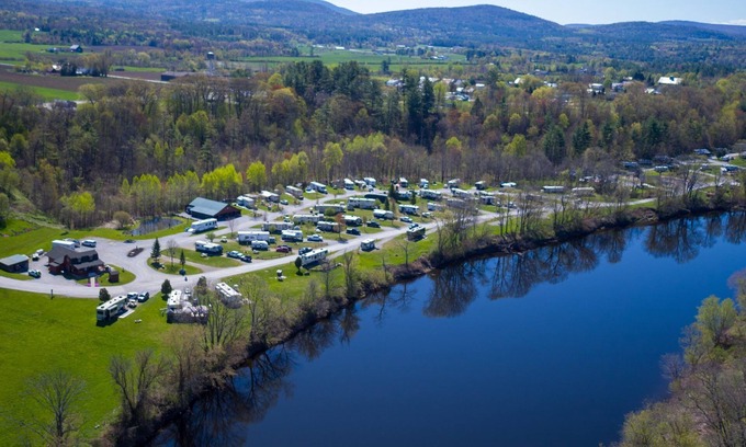 North Haverhill Cabina | Rustic Cabin available in North Haverhill, NH