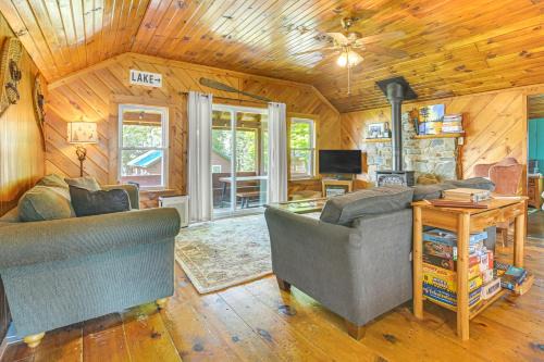 Rangeley Casa | Rustic Cabin Retreat on Rangeley Lake!