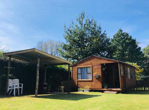 Underberg Casa | Rustic Cabin Sleepover