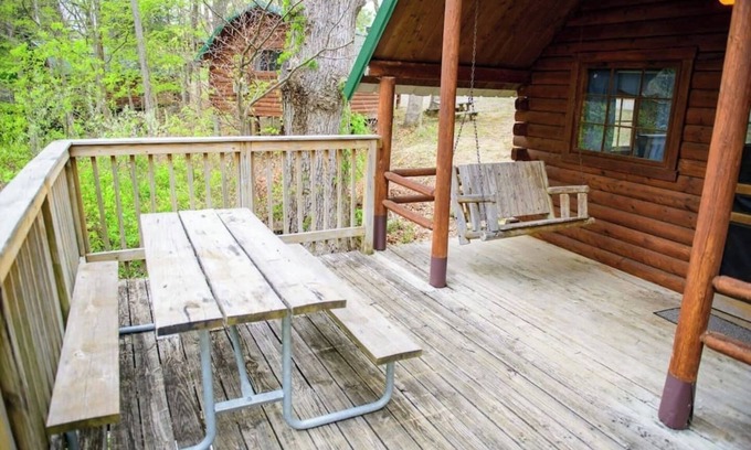 Bloomington Cabina | Rustic Cabin with Views in Bloomington