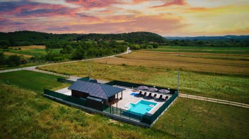 Republika Srpska Casa | Rustic Casa