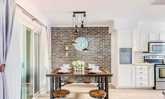 Security Acres Casa | Rustic Charm in Old Town Scottsdale