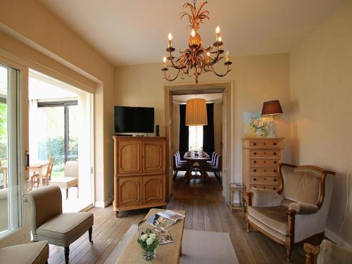 Latour Casa | Rustic Charm, Modern Comfort, cleaning included