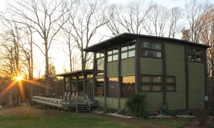 Anderson Casa | Rustic Charm on Lake Hartwell