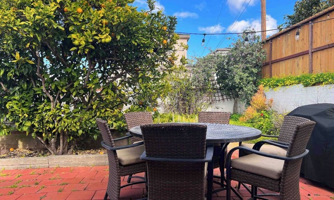 Sunset Cliffs Casa | Rustic Coastal Retreat in Sunset Cliffs - 3bed/2ba