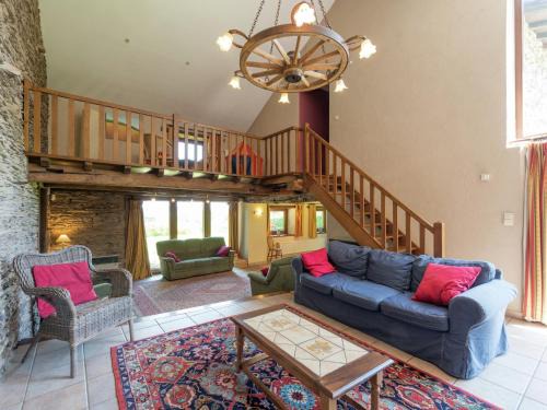 Lierneux Casa | Rustic Cottage in Jevigné, cleaning included