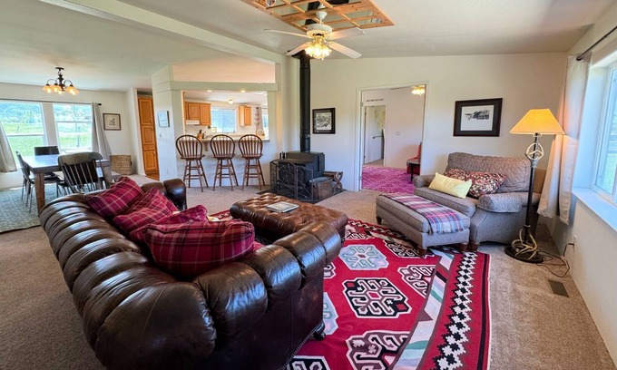 Victor Casa | Rustic Family Home in Victor w/Sauna