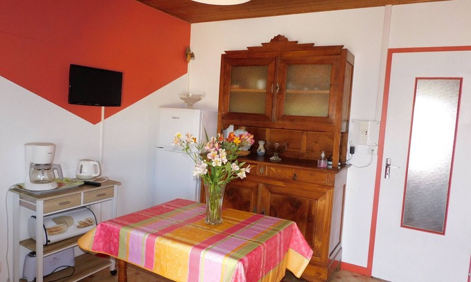 Saint-Julien-des-Landes Cabaña | Casa rural con sala de juegos y animales en el campo