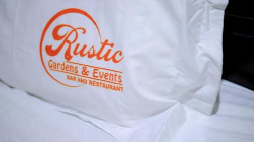 Kampala Cama Y Desayuno | Rustic Gardens Bed & Breakfast Kitunzi Lungujja