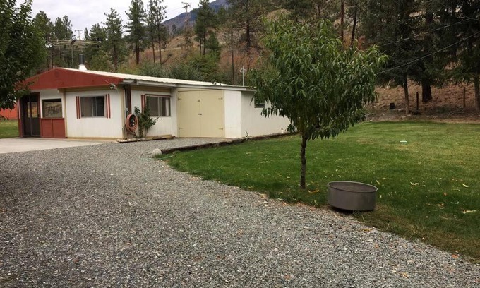 Lillooet Casa | Rustic getaway