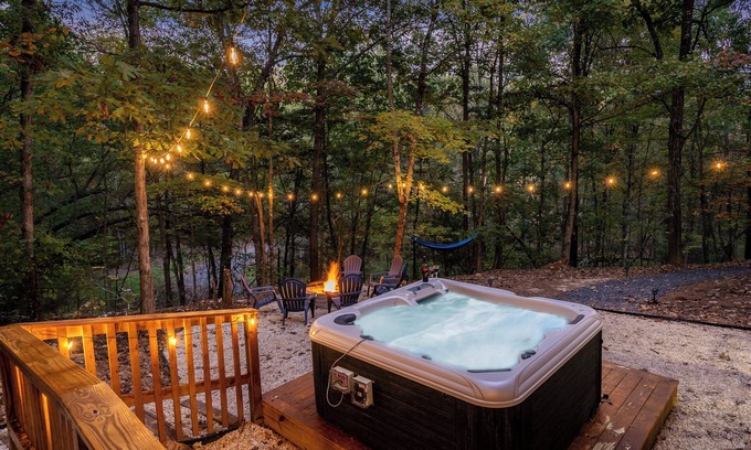 Mount Jackson Chalet De Esquí | Rustic Getaway HotTub&Games ~5min to Bryce Resort