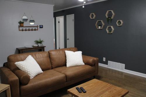 Casper Casa | Rustic Hive - Wyoming