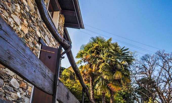 Sant'Abbondio Chalet De Esquí | Rustic house "al Sasso"