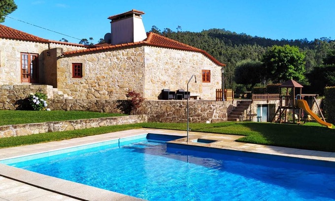 Panque Cabaña | Casa rústica con piscina privada. Ideal para familias con niños. Wifi gratis