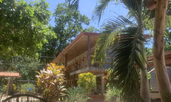 Marbella Cabina | Rustic jungle lodge in a tranquil garden setting - Room 6 Family room