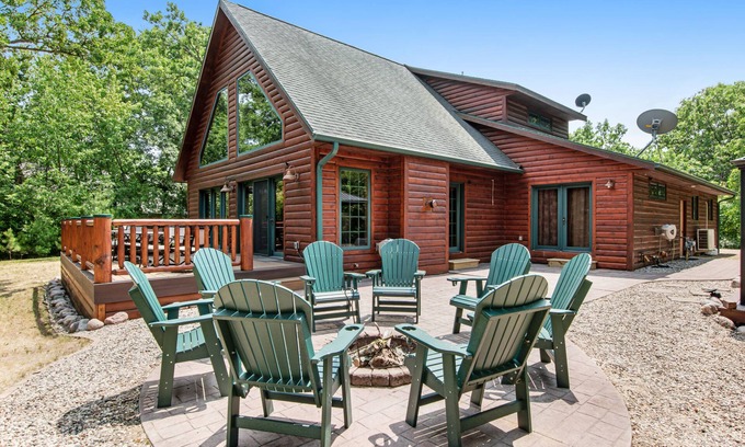 Necedah Casa | Rustic lakefront home with shared dock & boat slip, game room & stunning gazeebo