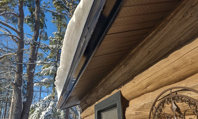 Lanark Highlands Cabina | Rustic Log cabin for nature enthusiast